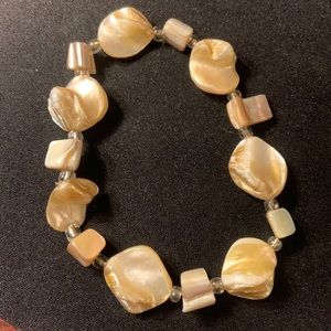 Boho chic mother of pearl shell bracelet